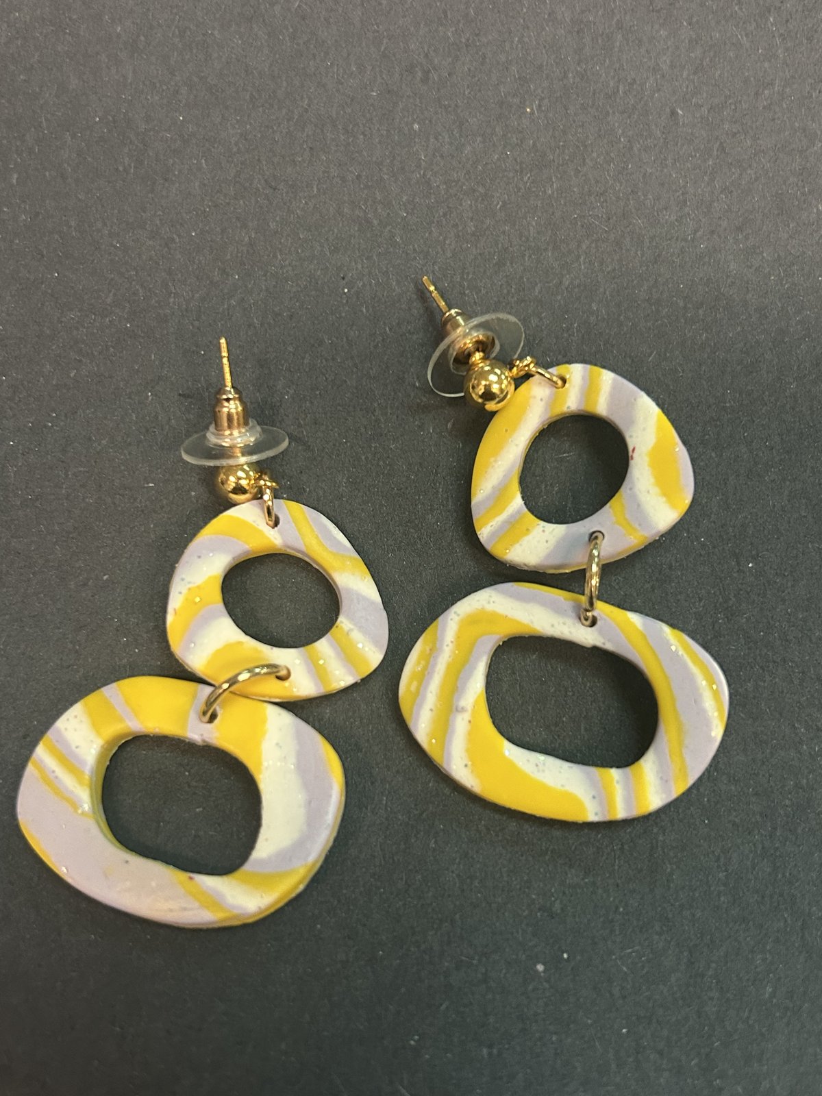 Marbled clay hoop earrings